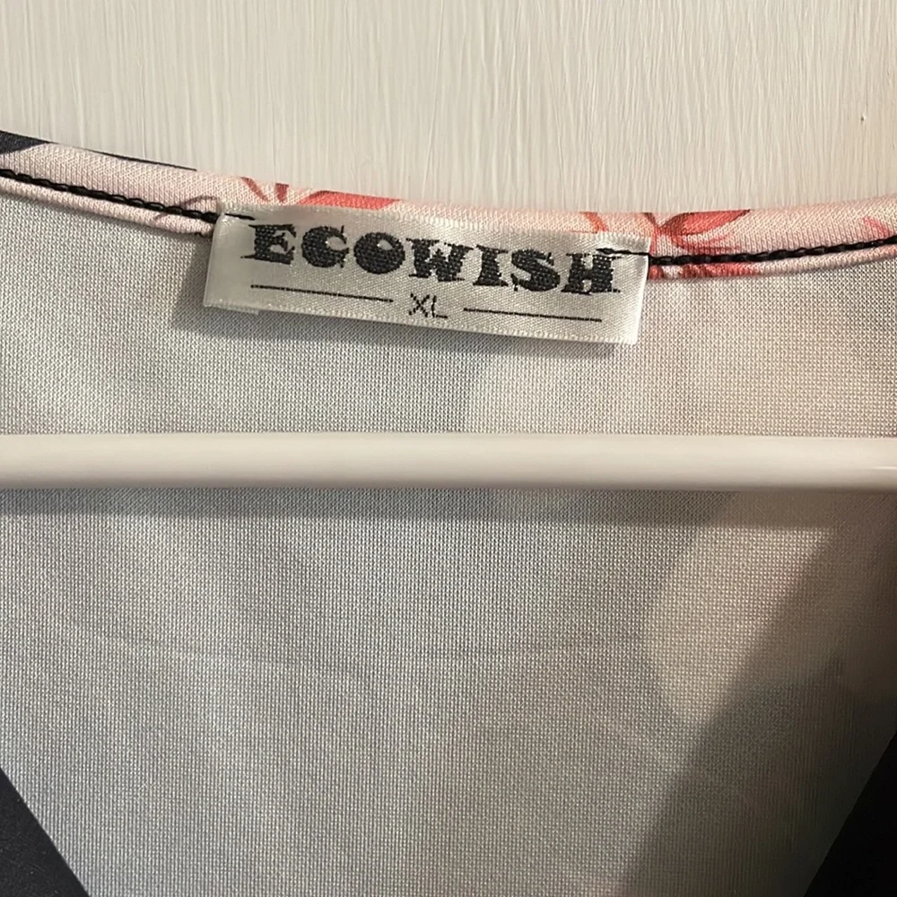 Amazon Ecowish Dress - Picture 2 of 5